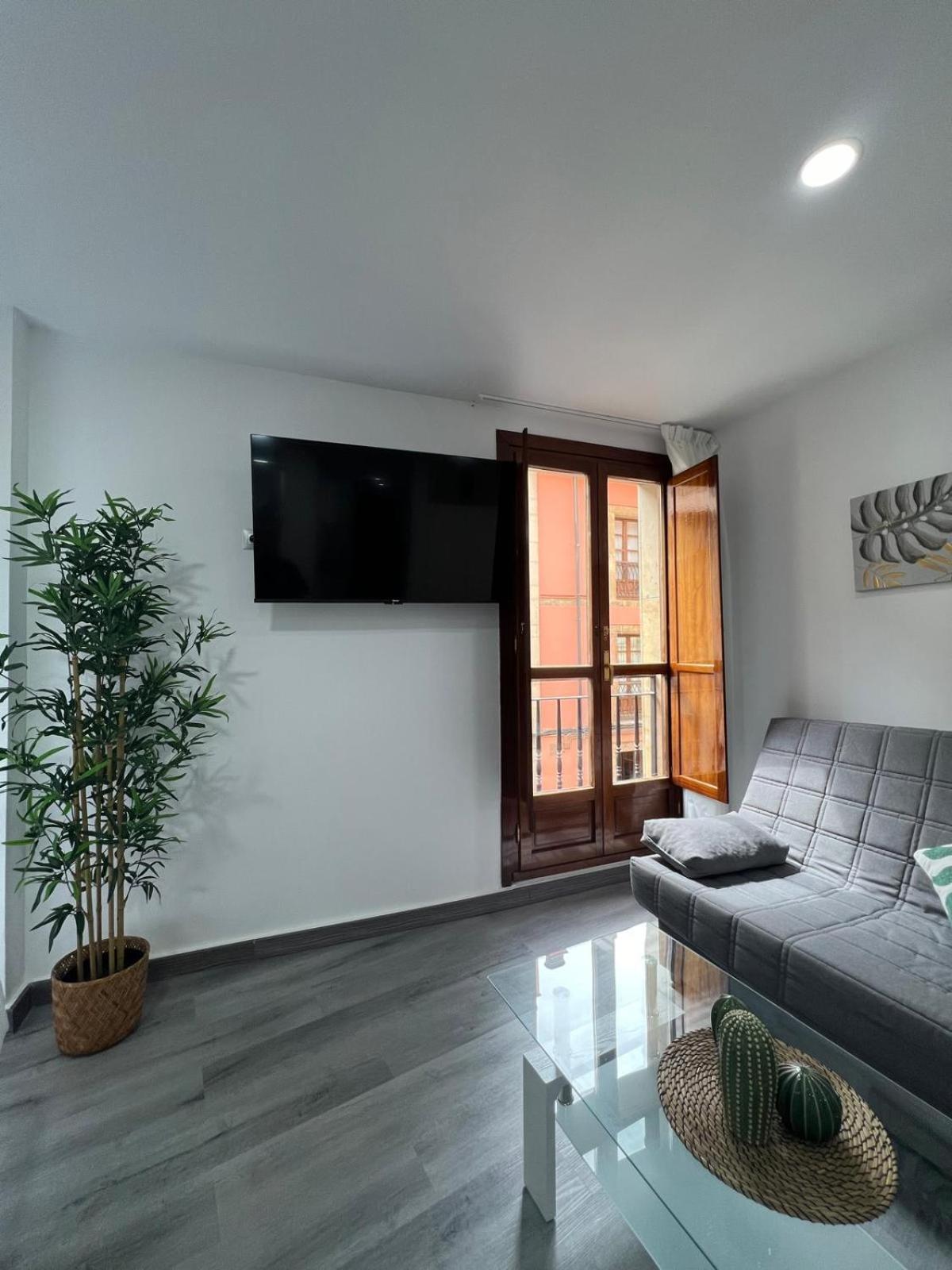 Rosal Central Studios Oviedo Exterior photo
